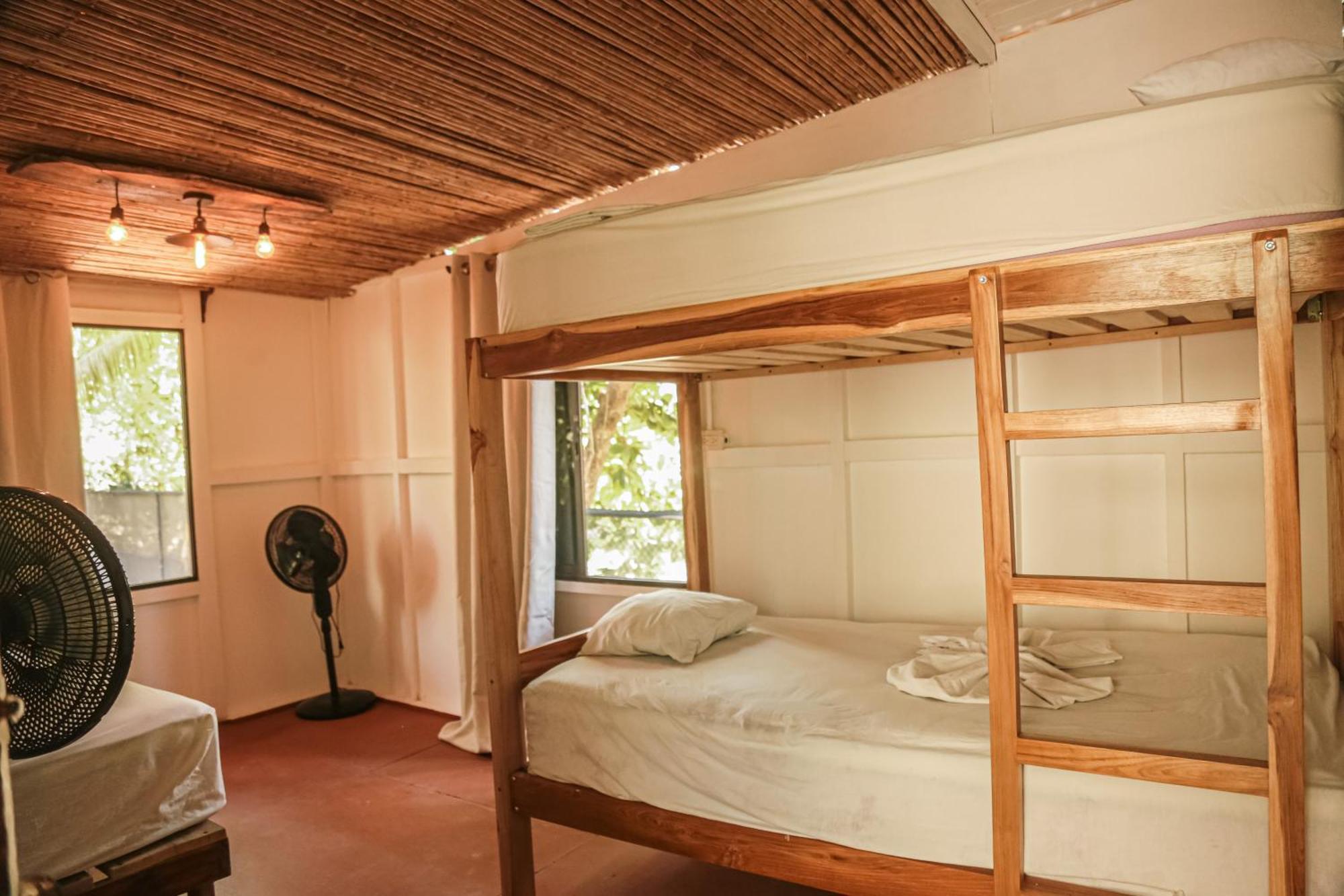 Zeneidas Surf Garden Playa Santa Teresa  Phòng bức ảnh